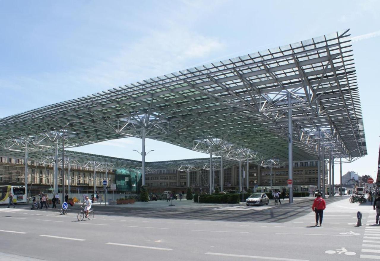 T2 Hyper Centre Avec *parking Prive Et Canal Plus*